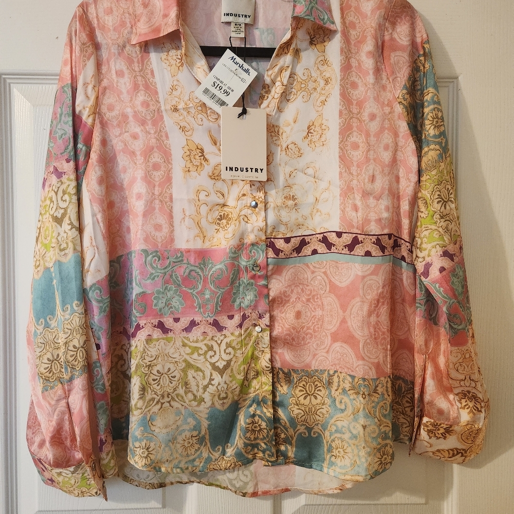 New NEVER WORN pink patterned satin button-down shirt.